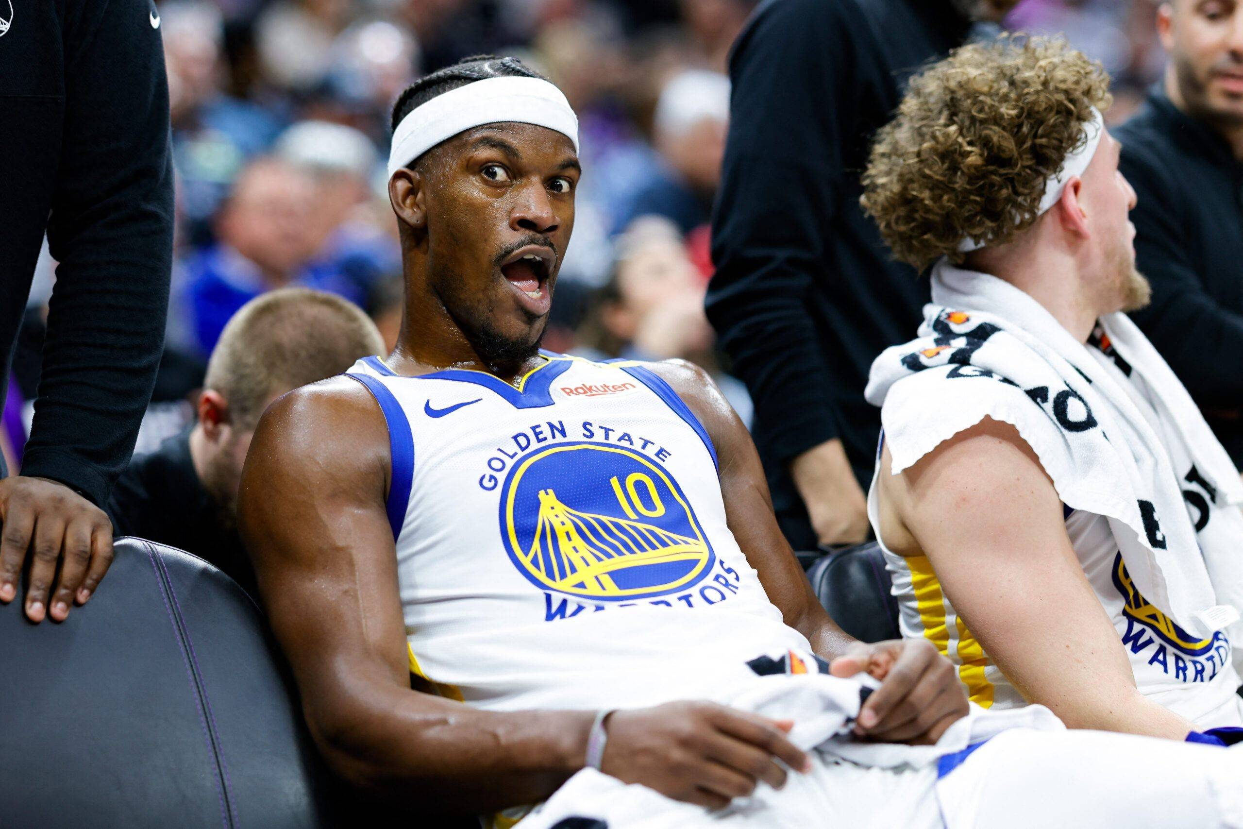 爱游戏体育-出色防守引发热议！，巴特勒在加拿大队比赛中重返赛场再创辉煌时刻的简单介绍