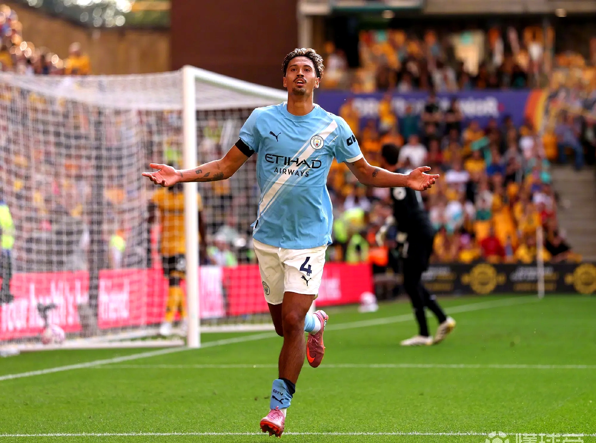 ayx sports-转会期里昂备战荷甲，伤情更新细节曝光，更衣室稳定，数据趋势出现新变化的简单介绍